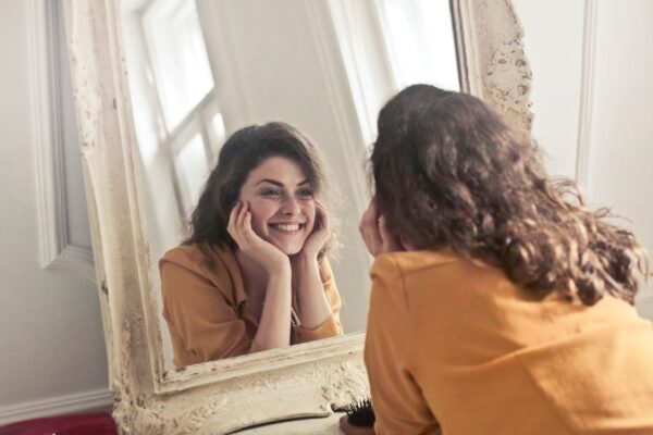 Endometriose: Os Sinais que Muitas Mulheres Ignoram Por Anos Sem Saber